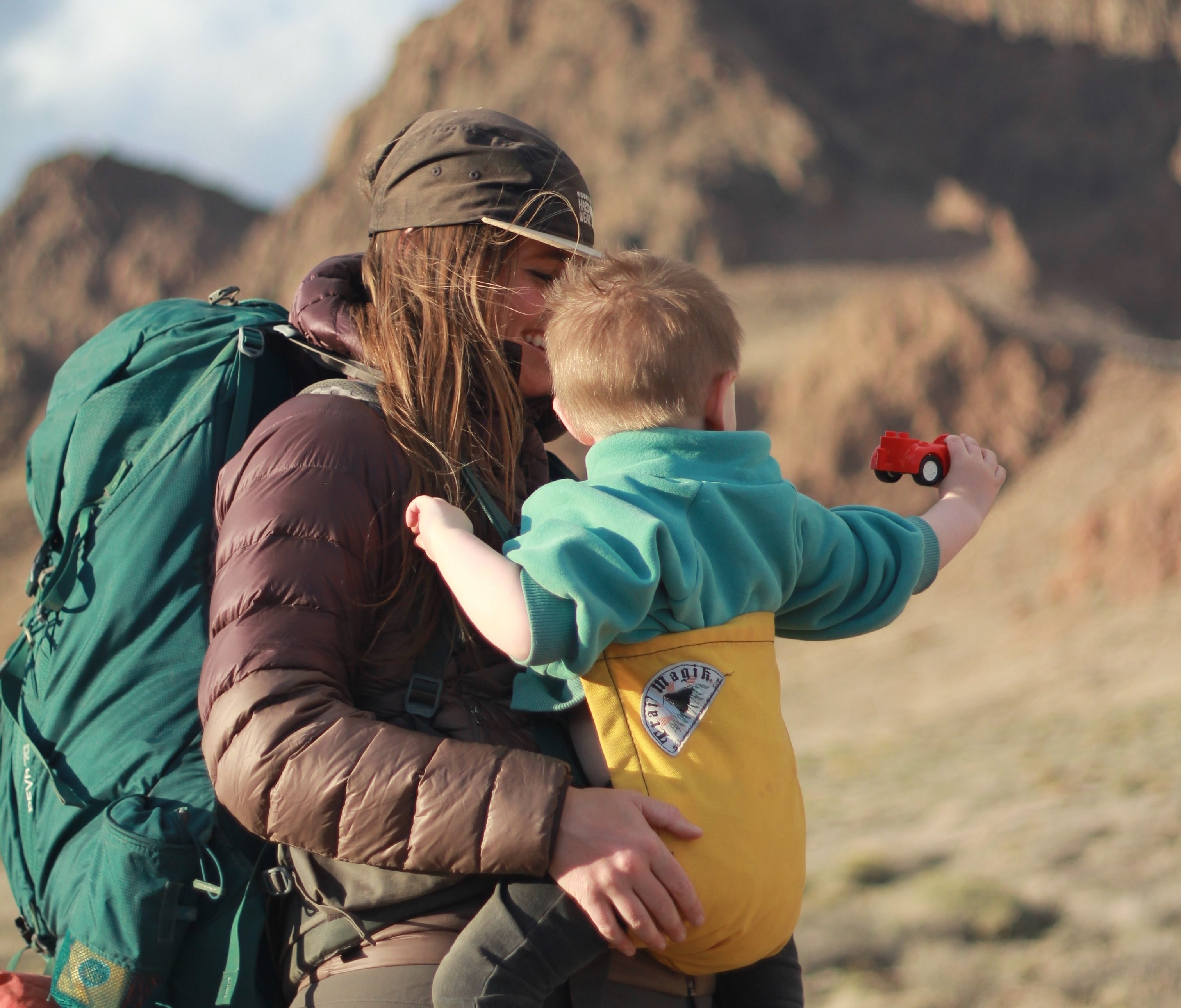 backpack hiking toddler Deluxe Baby Child Carrier, Green 689807752901 This Grey ClevrPlus Child backpack carrier is made of strong but lightweight metal frame and 600d oxford cloth The Lightest Kid Carrier